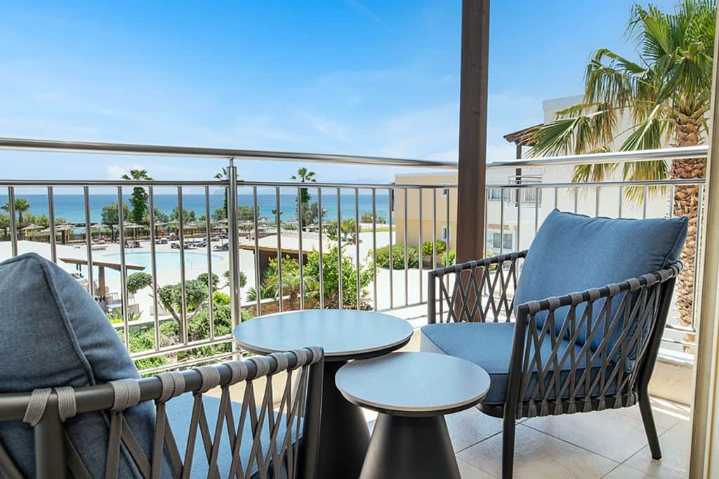 GRAND BLUE ΣΟΥΙΤΑ ΜΕ ΘΕΑ ΘΑΛΑΣΣΑΣ