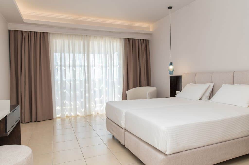 SUPERIOR SEA VIEW TWIN OR DOUBLE