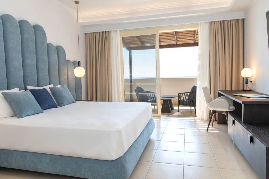 DELUXE SEA VIEW DOUBLE